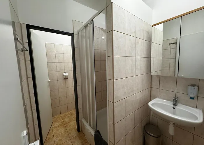 D8 Aparthotel 3*