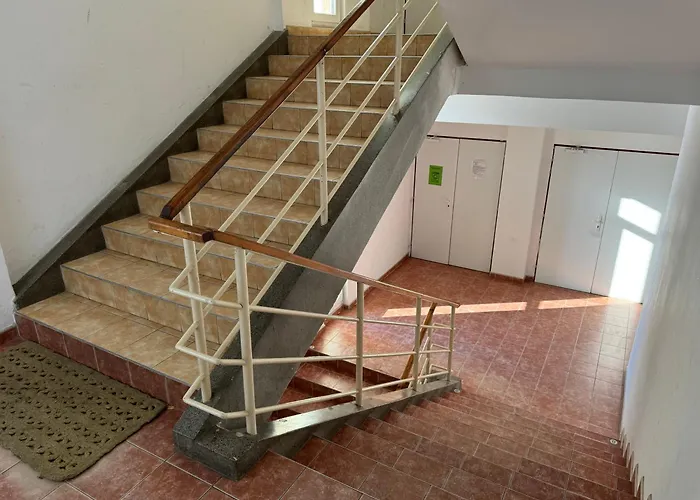 D8 Aparthotel 3*